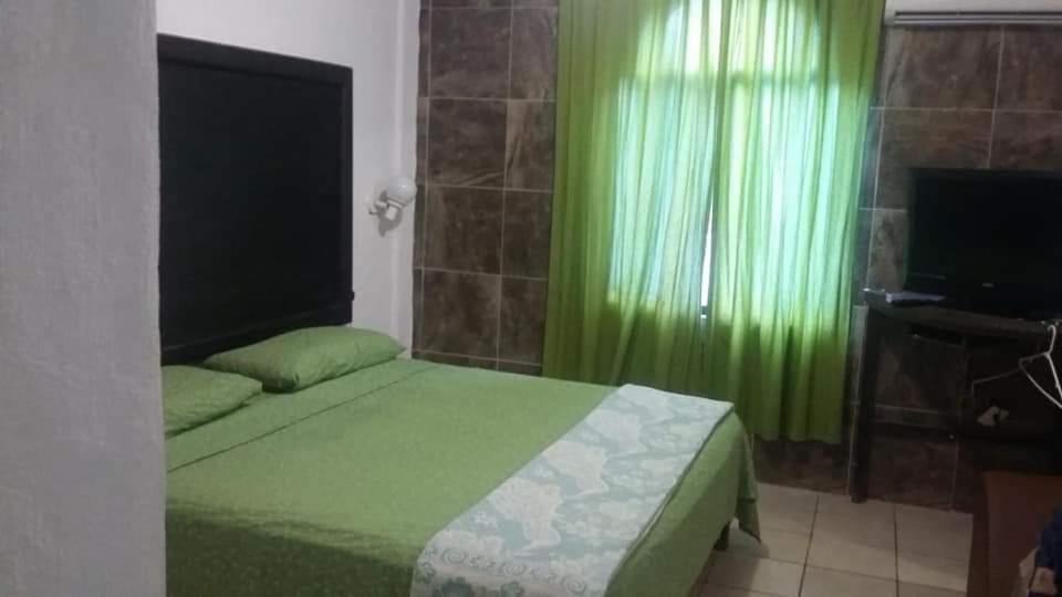 Hotel Raiz De Sierra Matlapa エクステリア 写真