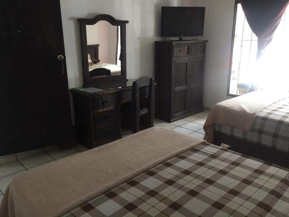 Hotel Raiz De Sierra Matlapa エクステリア 写真